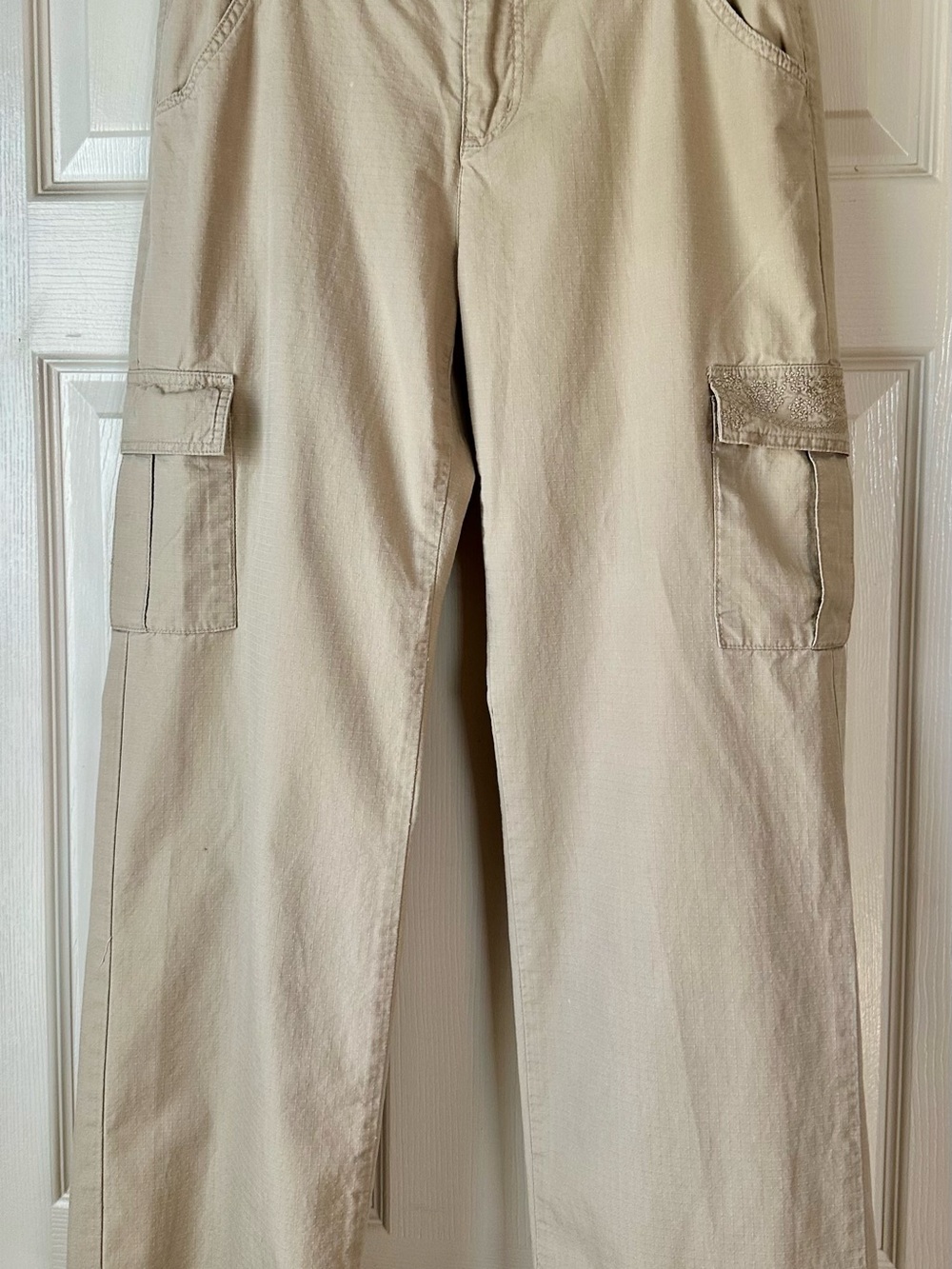 Sonoma Women's Tan Cargo Pants with Side Pockets